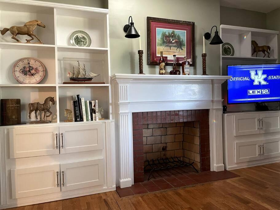The Bourbon & Horse Country Epicenter Villa Frankfort Luaran gambar